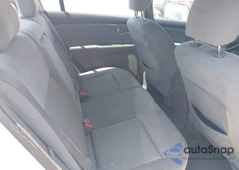 2008 Nissan Sentra 2.0S z USA, uszkodzony, nr VIN 3N1AB61E98L726694